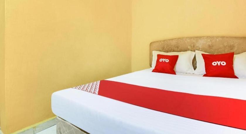 Oyo 89406 Lucky Budget Hotel Нилай Екстериор снимка