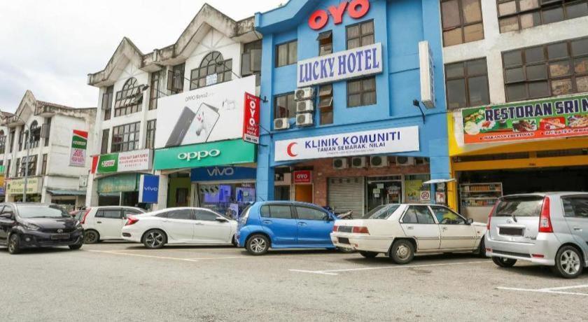 Oyo 89406 Lucky Budget Hotel Нилай Екстериор снимка