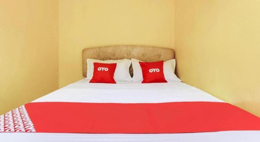 Oyo 89406 Lucky Budget Hotel Нилай Екстериор снимка